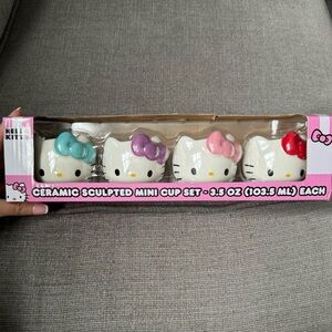 NEW Hello Kitty Ceramic Cup Set
